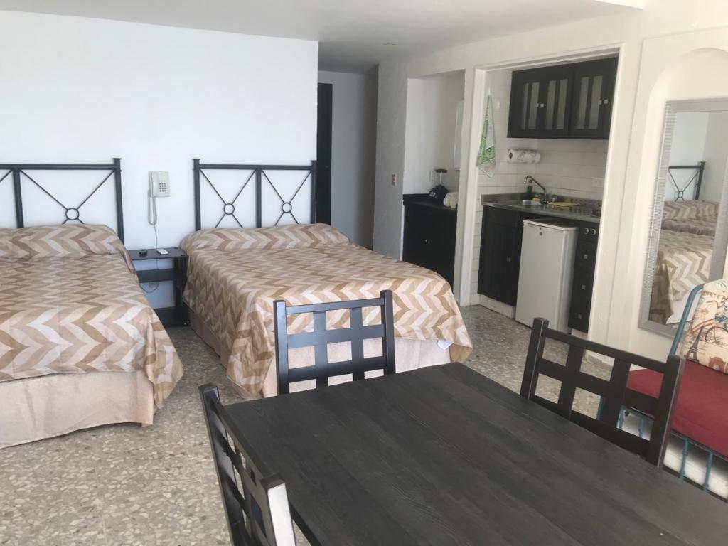 Suite Frente Al Mar En Torres Gemelas Acapulco Exterior foto